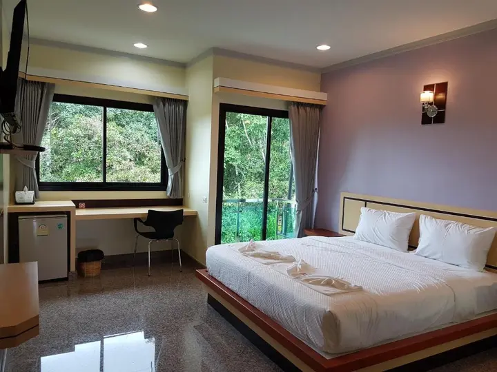 Лансака: Smile Resort Thungsong