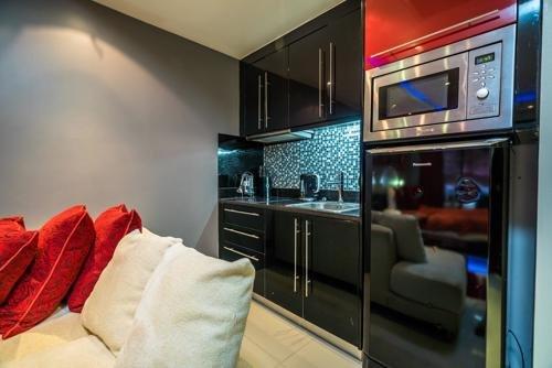 Кату: Absolute Bangla Suites, night walking street, rooftop pool L-04