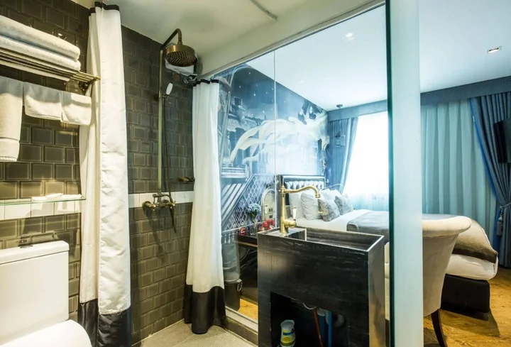 Бангкок: PlayHaus Thonglor