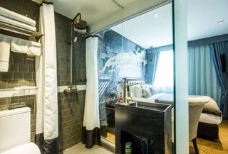 Бангкок: PlayHaus Thonglor