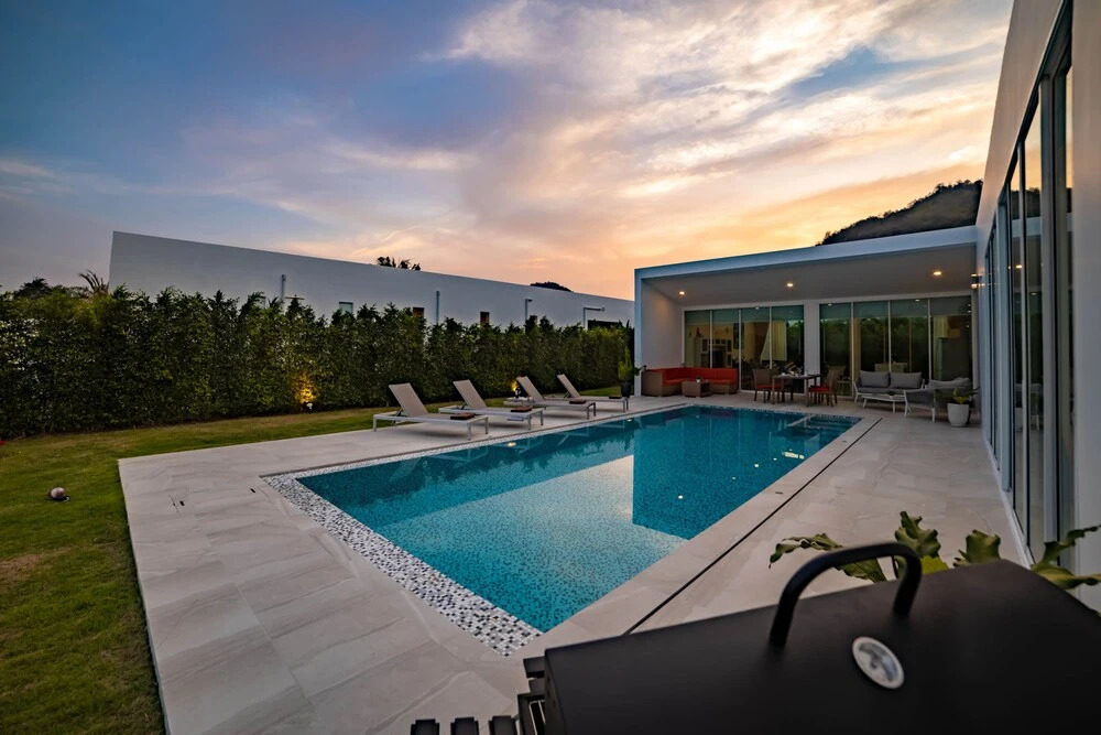 Хуахин: Modern 4 Bedroom Pool Villa PMK-A2