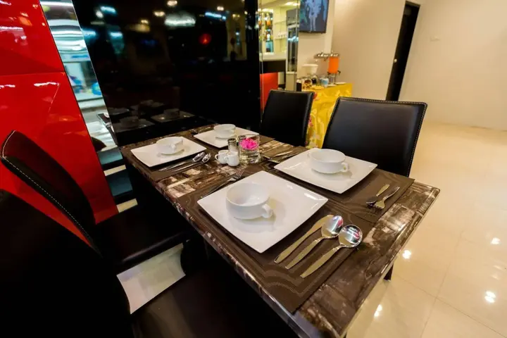 Бангкок: Euro luxury Pavillion