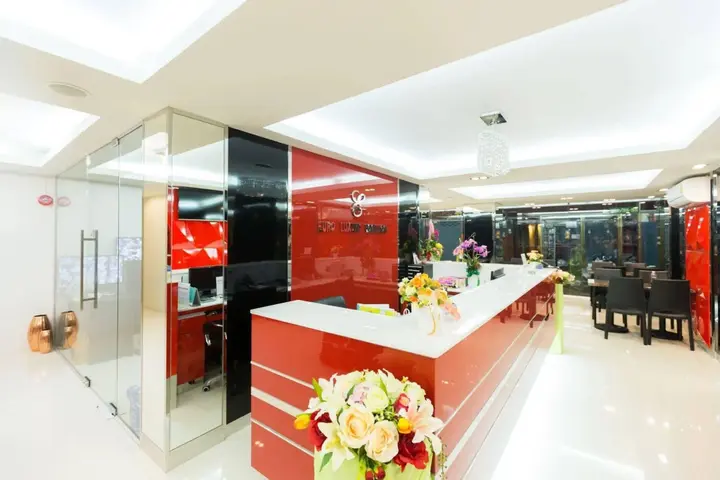 Бангкок: Euro luxury Pavillion