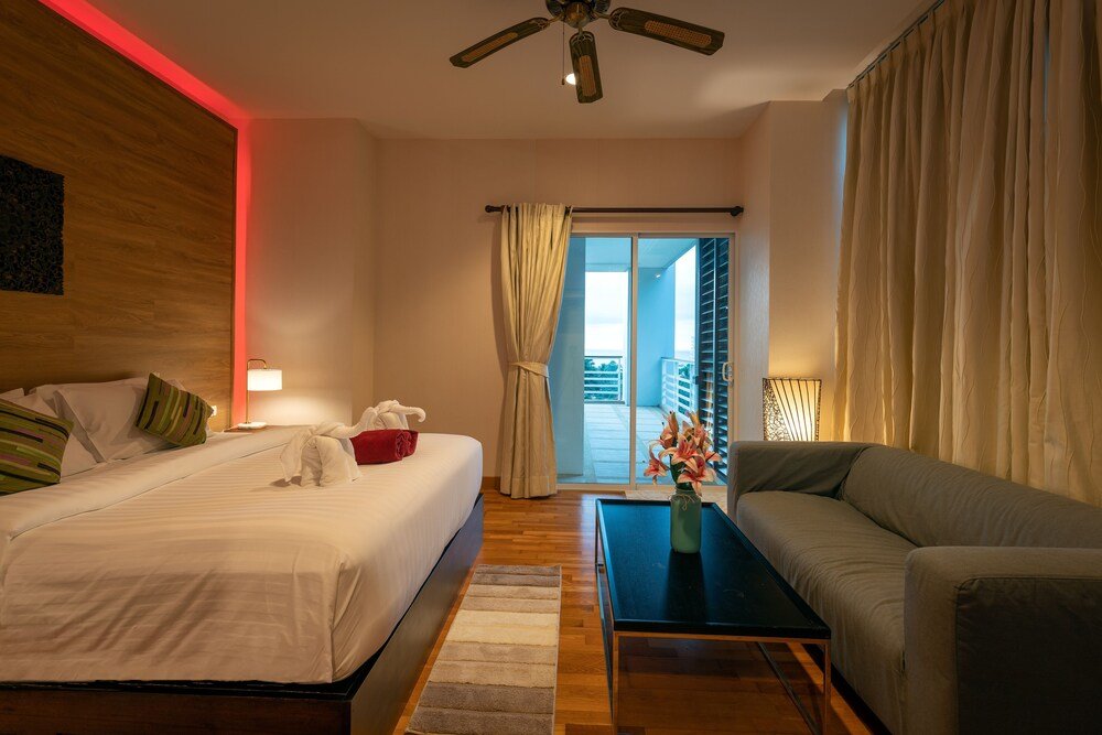 Муанг: Veloche SeaView 2 BR. 160sq.m near beach
