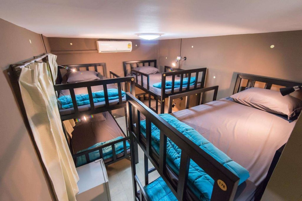 Кату: Full stop. Hostel