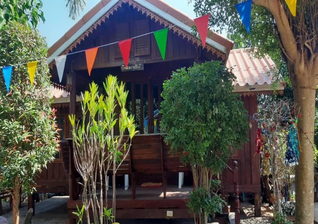 Нонг Нам Дэнг: Ban Mai Suay Resort Pak Chong
