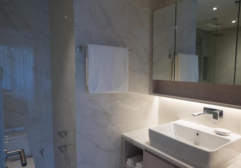 Тхаланг: Cassia Residences