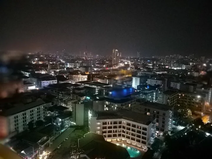Сирача: The Base Central Pattaya by Nkl