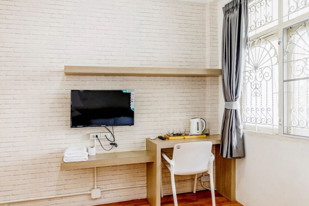 Бангкок: Ze Residence Bang Aor Station