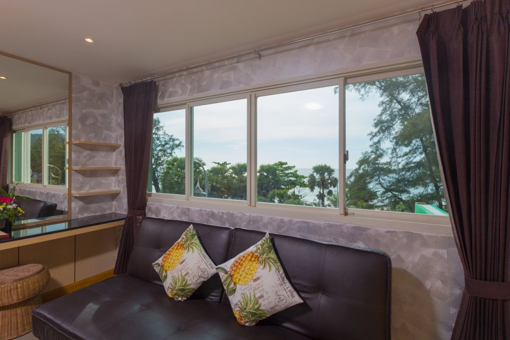 Муанг: Anda Beachside Hotel