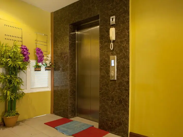 Муанг: Anda Beachside Hotel
