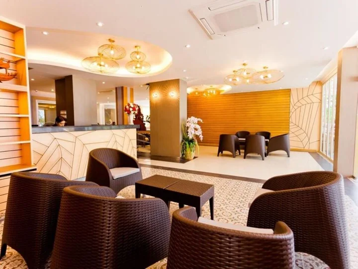 Муанг: Anda Beachside Hotel