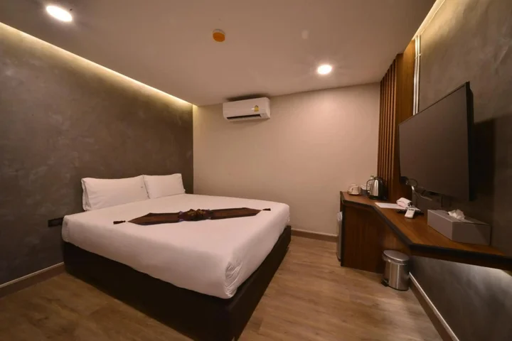 Паттайя: Sureena Hotel