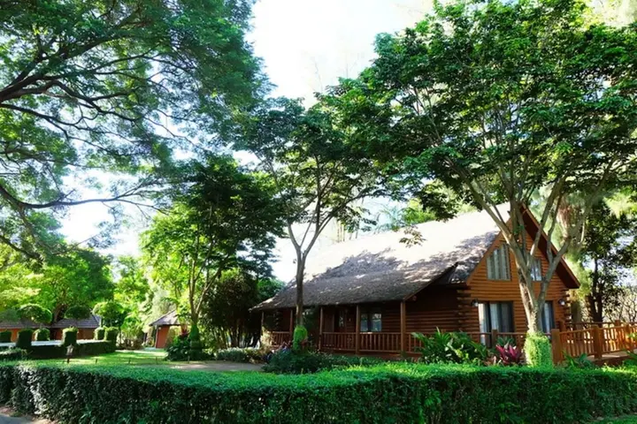 Канчанабури: Felix River Kwai Resort