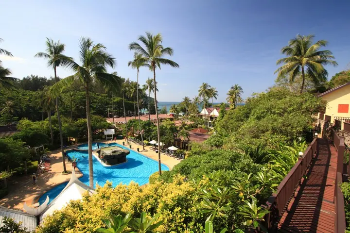 Пхукет: All Seasons Naiharn Phuket