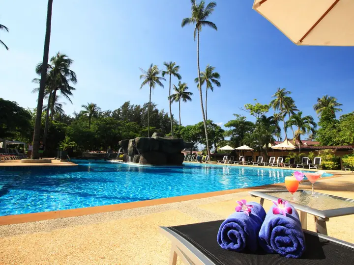 Пхукет: All Seasons Naiharn Phuket