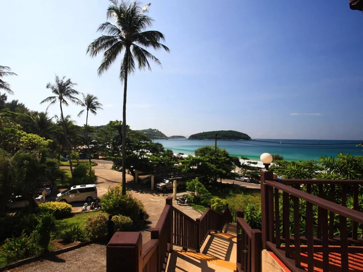 Пхукет: All Seasons Naiharn Phuket