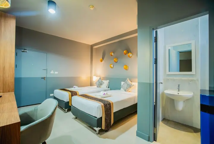 Пхукет: The Rubber Hotel