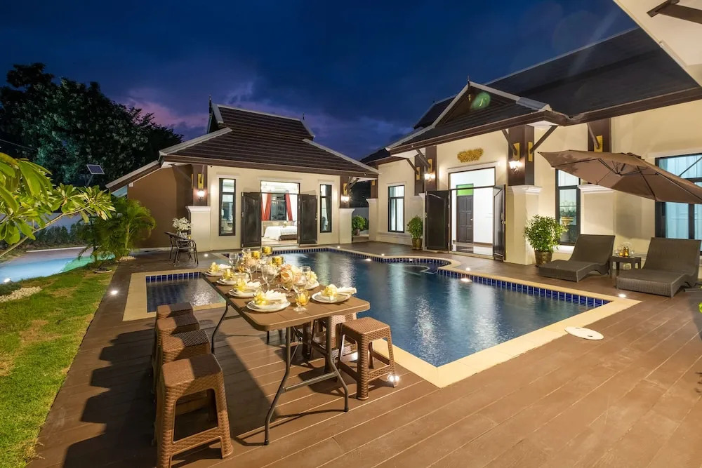 Чиангмай: Lanna Kamin Pool Villa Airport