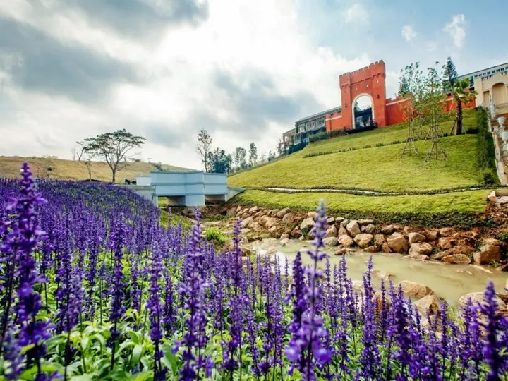 Кхэм Сон: The Blue Sky Khao Kho