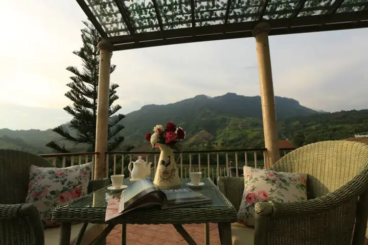Кхэм Сон: The Blue Sky Khao Kho