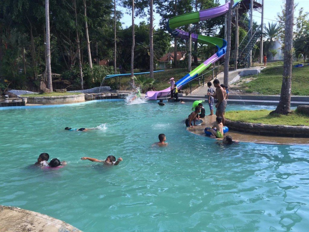 Капоэ: Ranong Resort and Laguna