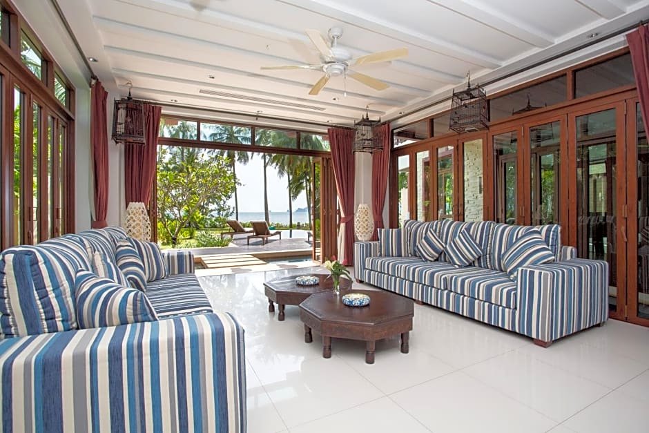 Amatapura Beachfront Villa 12 — фото 5