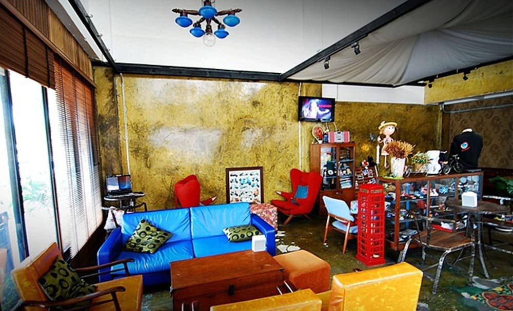 Пхитсанулок: Hip Inn Coffee Phitsanulok