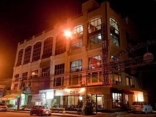 Пхитсанулок: Hip Inn Coffee Phitsanulok
