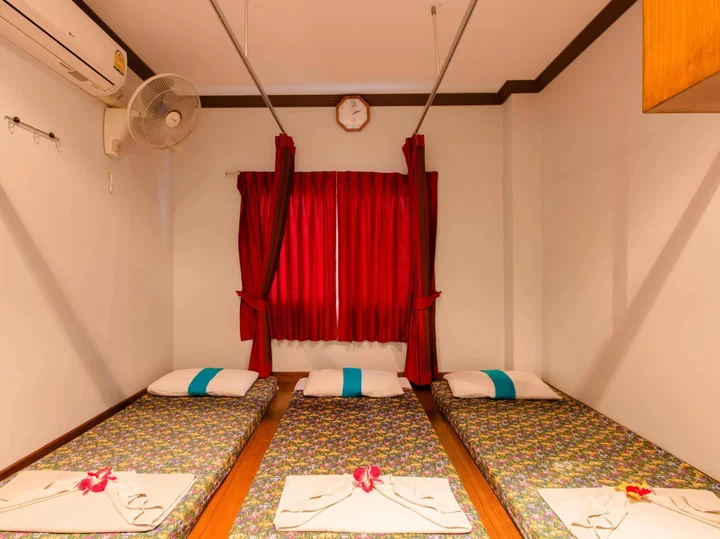 Кату: Yaya Residence
