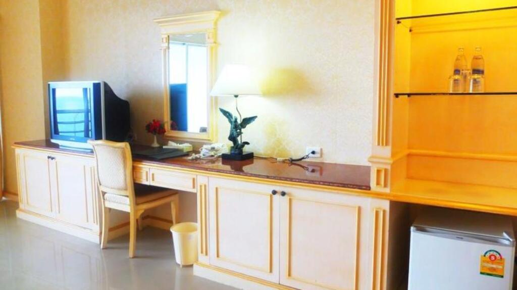 Паттайя: Adriatic Palace Hotel Pattaya