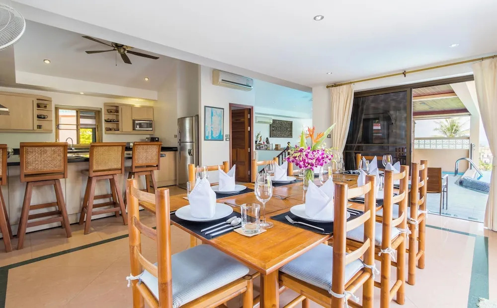 Муанг: Luxury Four Bed Villa Jasmine, Infinity Pool, Full Staff , Chef and Breakfasts