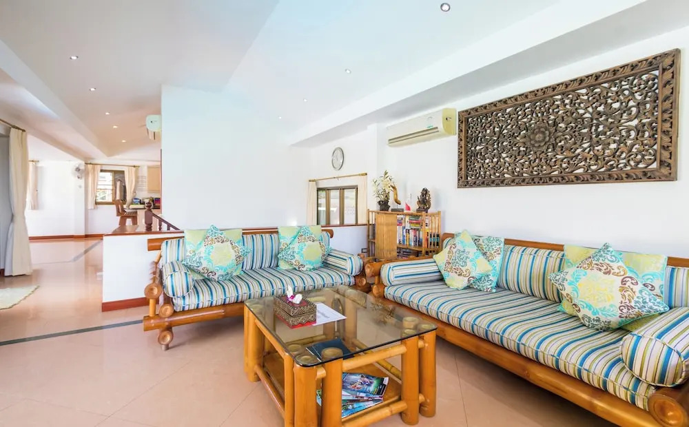 Муанг: Luxury Four Bed Villa Jasmine, Infinity Pool, Full Staff , Chef and Breakfasts