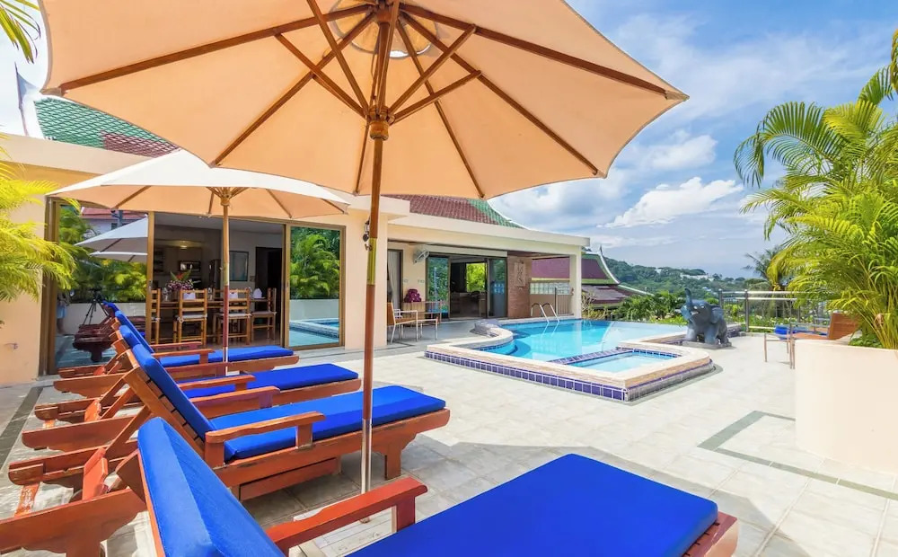 Муанг: Luxury Four Bed Villa Jasmine, Infinity Pool, Full Staff , Chef and Breakfasts