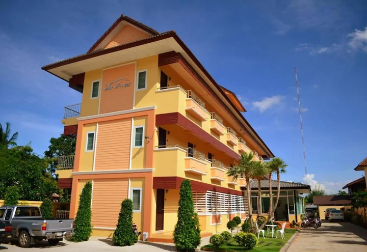 Кхонкэн: Phrom Phring Place Service Apartment