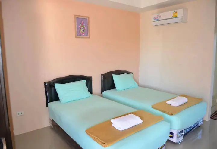 Кхонкэн: Phrom Phring Place Service Apartment