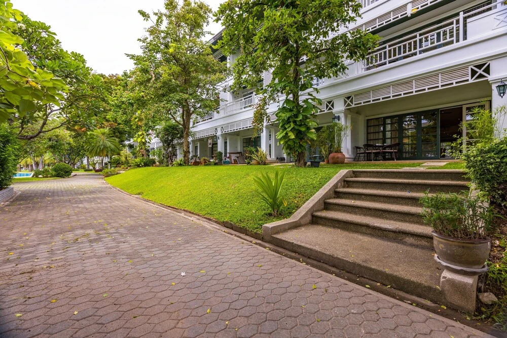 Хуахин: 4 BR Townhouse in Great Location BSS