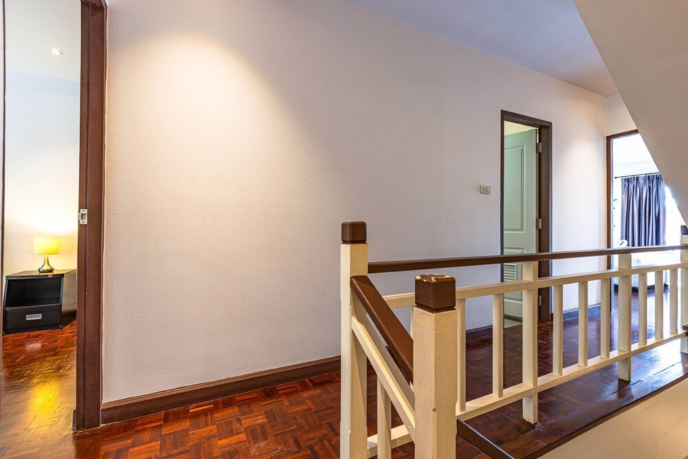 Хуахин: 4 BR Townhouse in Great Location BSS