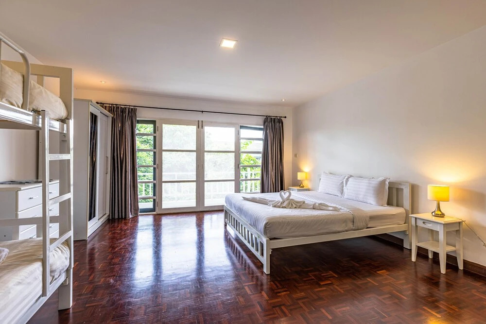 Хуахин: 4 BR Townhouse in Great Location BSS