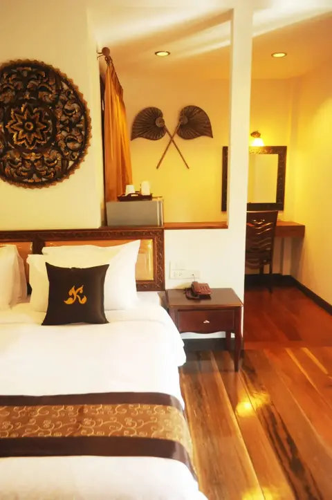 Хуахин: Ruen Kanok Thai House