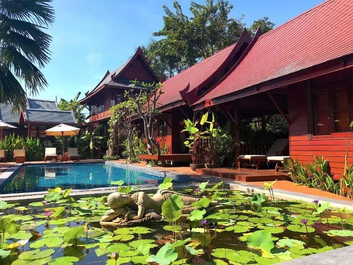 Хуахин: Ruen Kanok Thai House