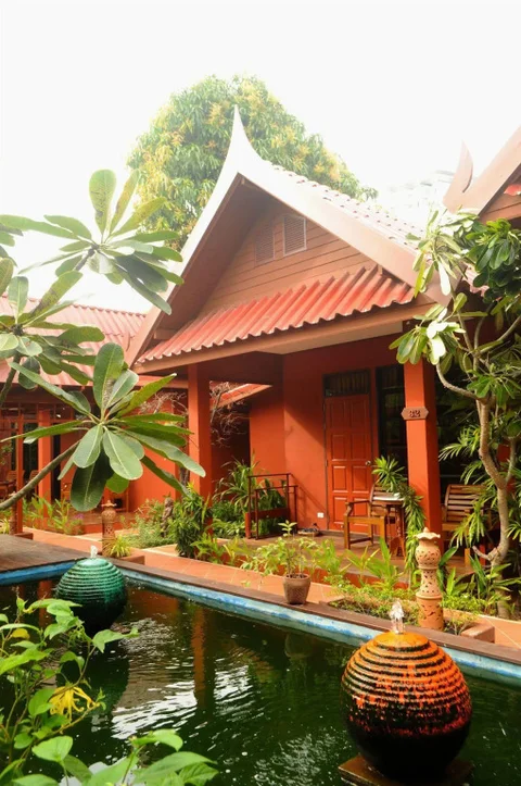 Хуахин: Ruen Kanok Thai House