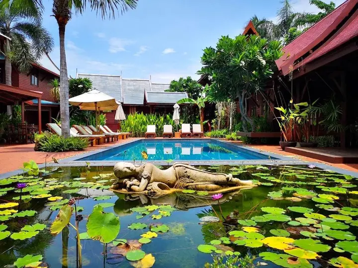 Хуахин: Ruen Kanok Thai House