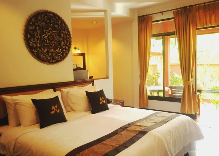 Хуахин: Ruen Kanok Thai House