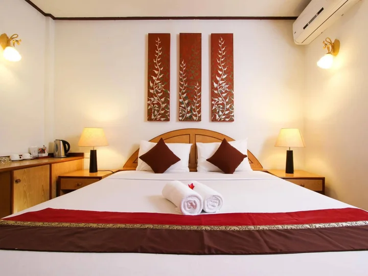 Кату: Eden Resort & Villas