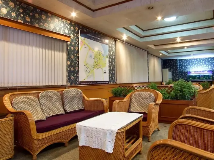 Сакон Накхон: Sakol Grand Palace Hotel