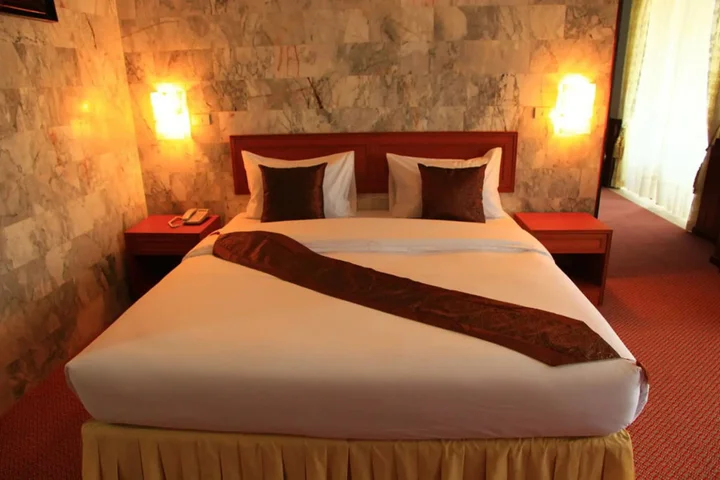 Лопбури: Golden Dragon Resort