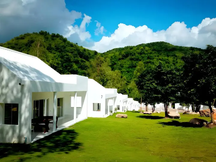 Дан-Макхам-Тиа: Aristo Chic Resort & Farm