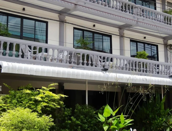 Чаам: The Beach Cha Am Guest House