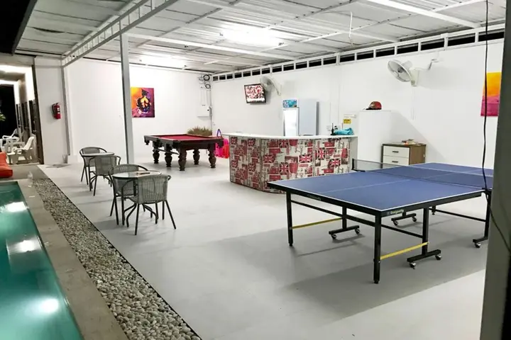 Самуи: Samui Backpacker Hotel